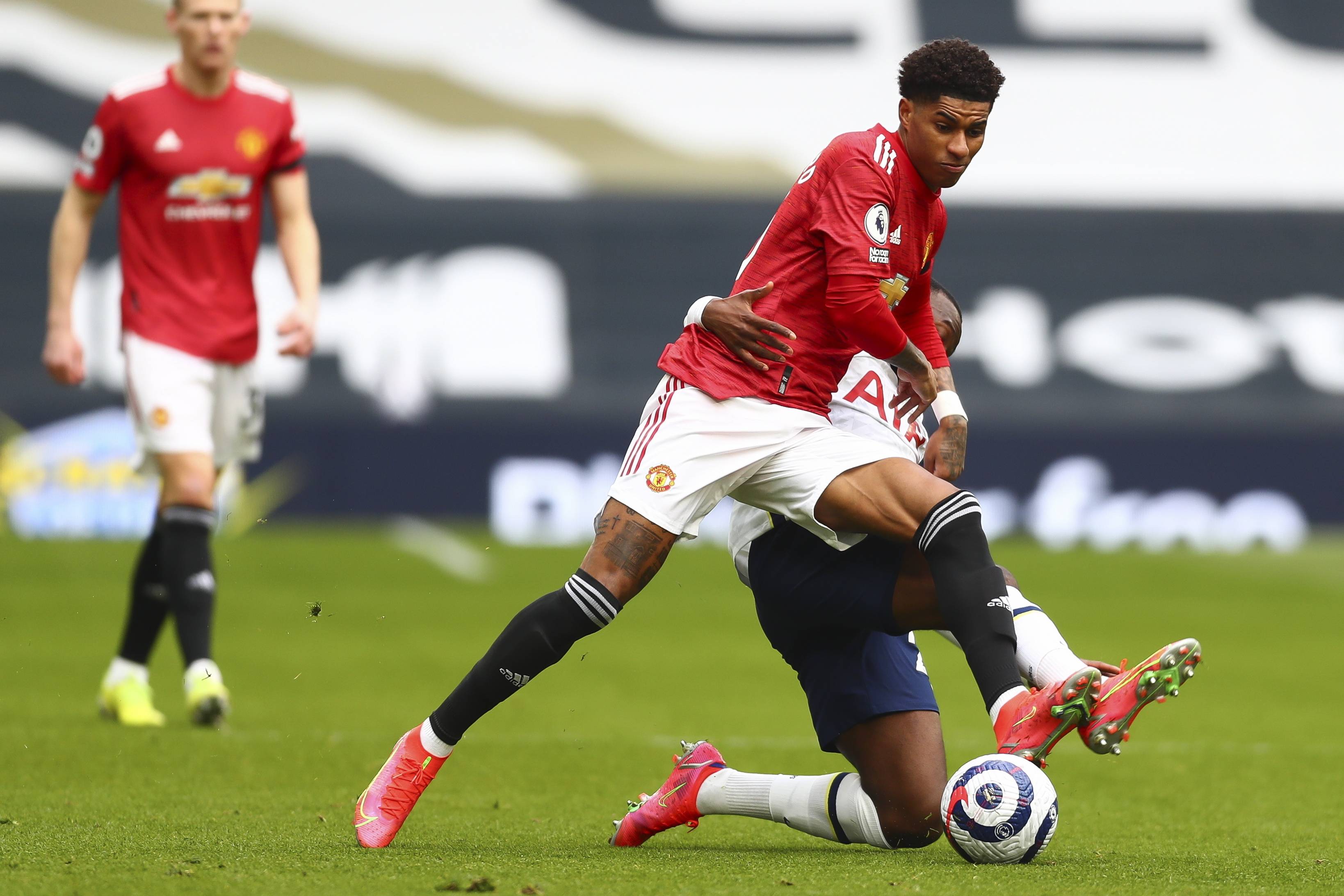 一个体现詹 一个体现詹